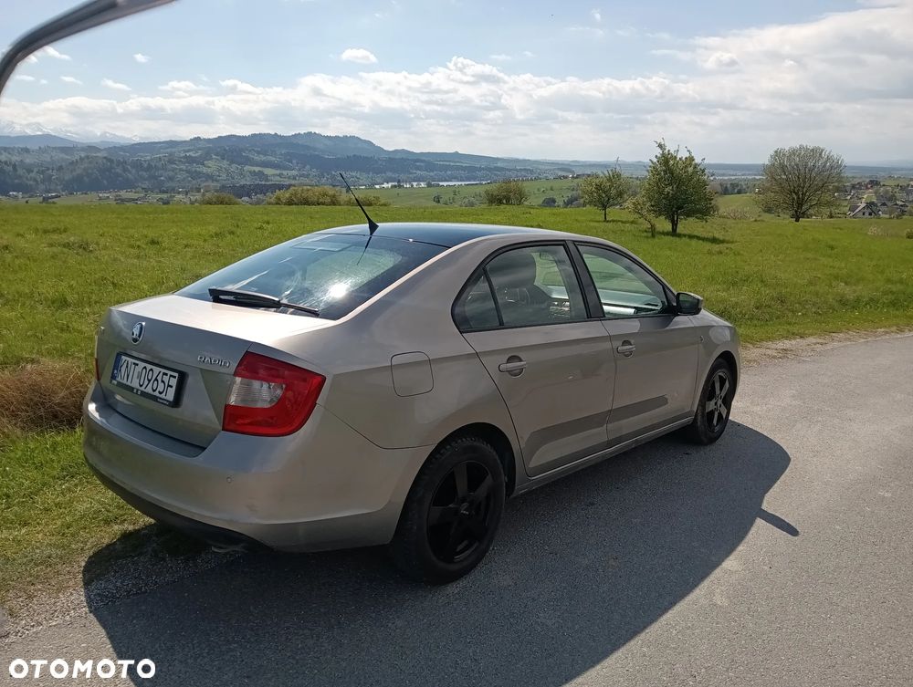 Skoda RAPID 1.2 Active - 4