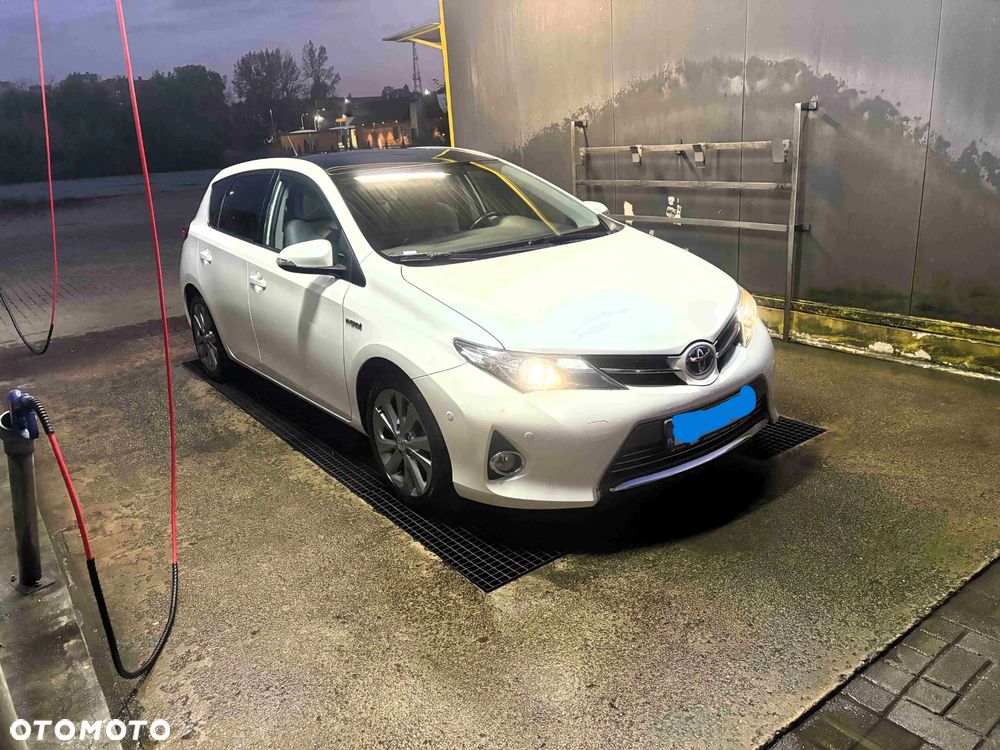 Toyota Auris 1.8 Hybrid Executive - 6
