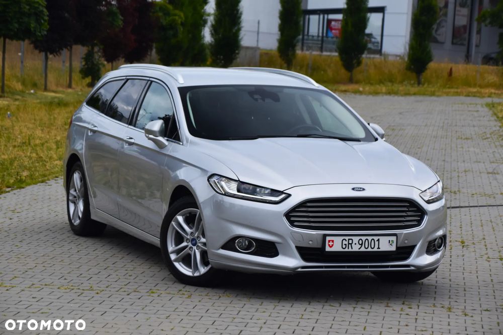 Ford Mondeo SW 2.0 TDCi ECOnetic Start-Stop Titanium - 4