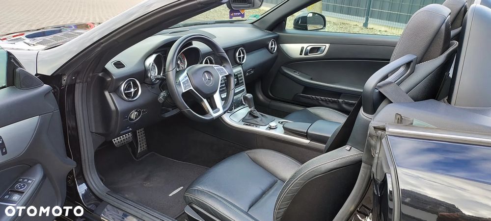 Mercedes-Benz SLK - 32