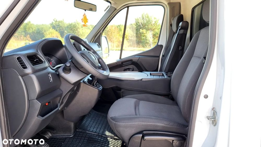 Renault Master - 25