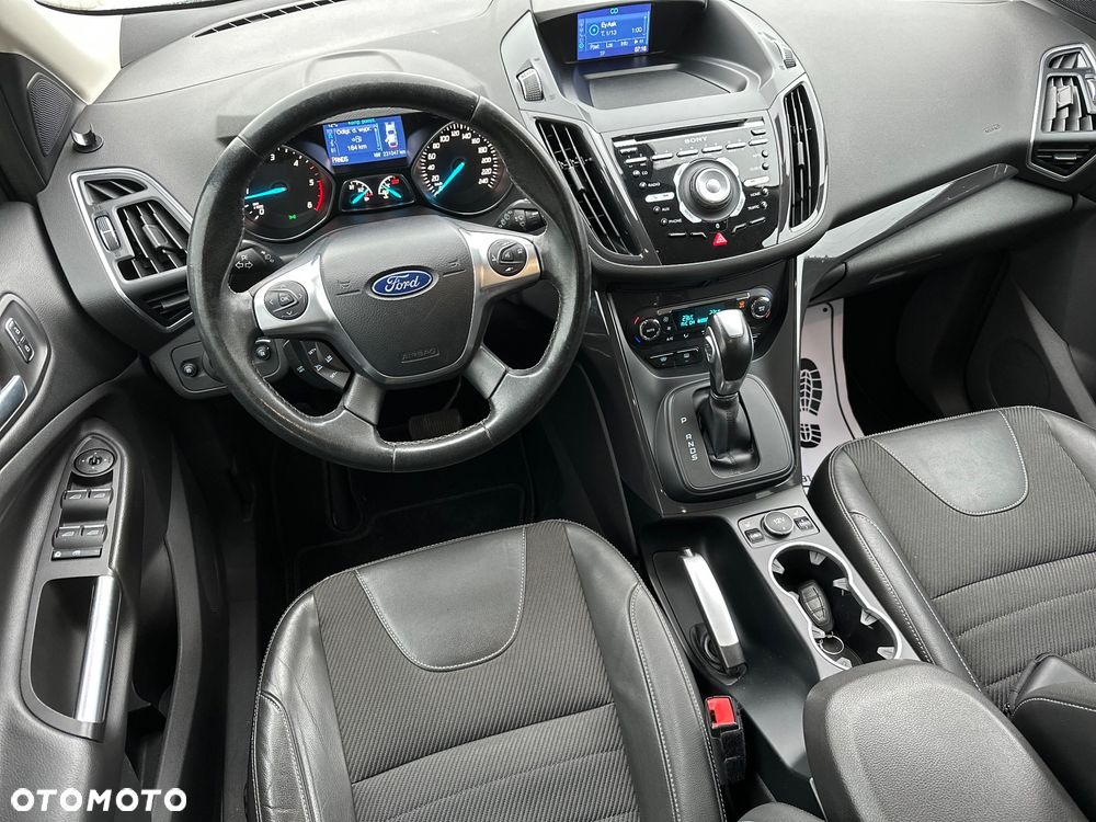 Ford Kuga 2.0 TDCi 4x4 ST-Line - 16