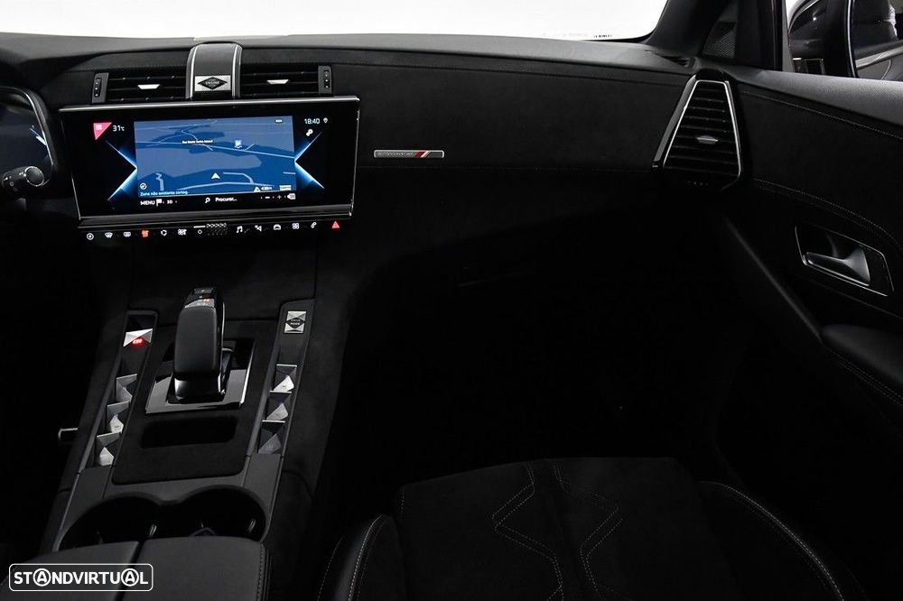 DS DS7 Crossback - 24