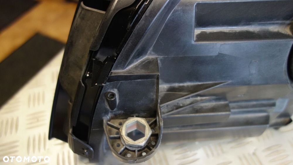 LAMPA PRZÓD PRAWA MERCEDES W205 A2059061606 FULL - 5
