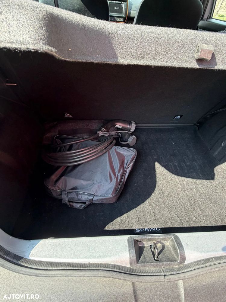 Dacia Spring - 7