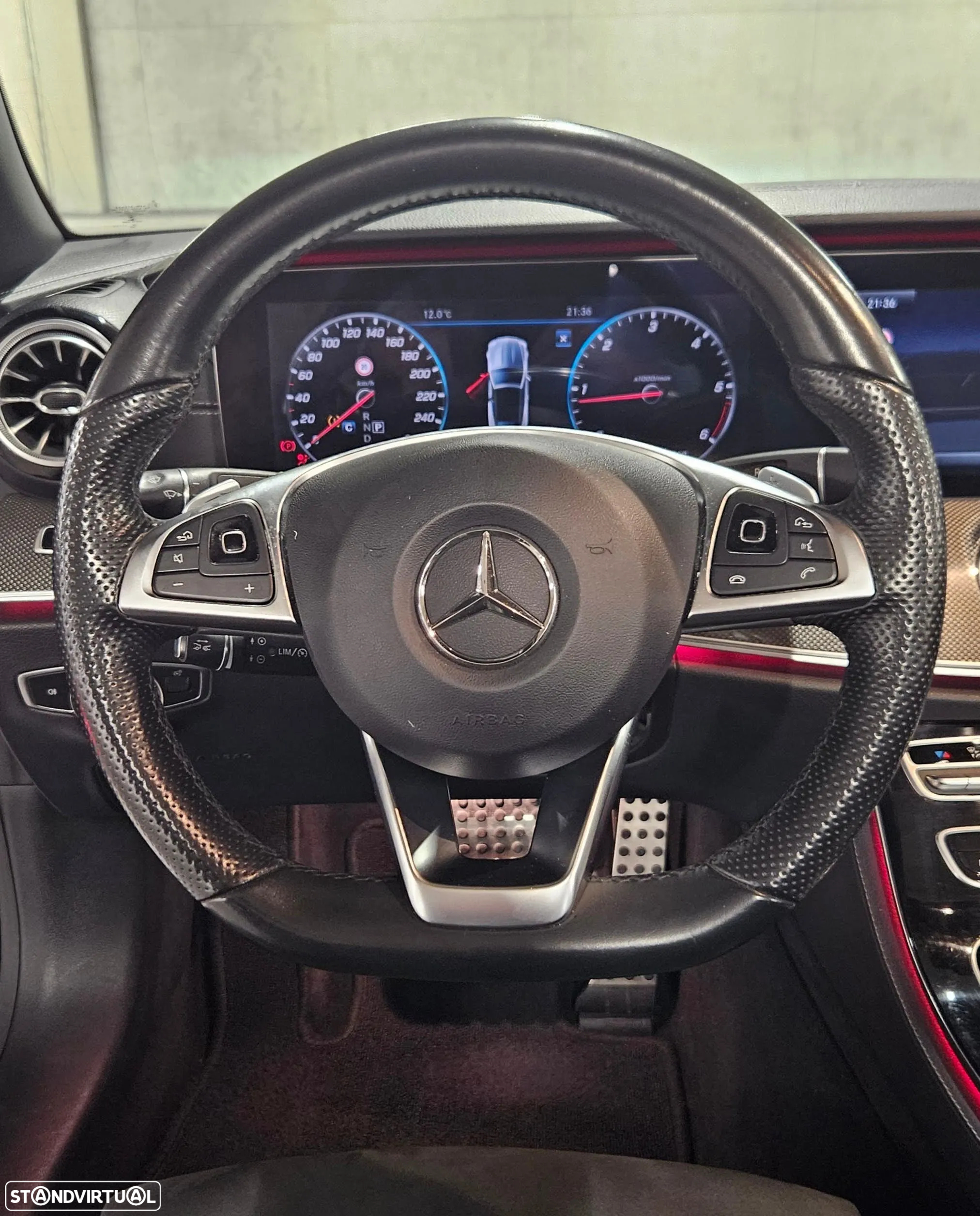 Mercedes-Benz E 220 d Coupe 9G-TRONIC AMG Line - 15