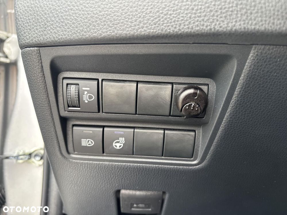 Toyota Yaris Hybrid 1.5 Style - 25