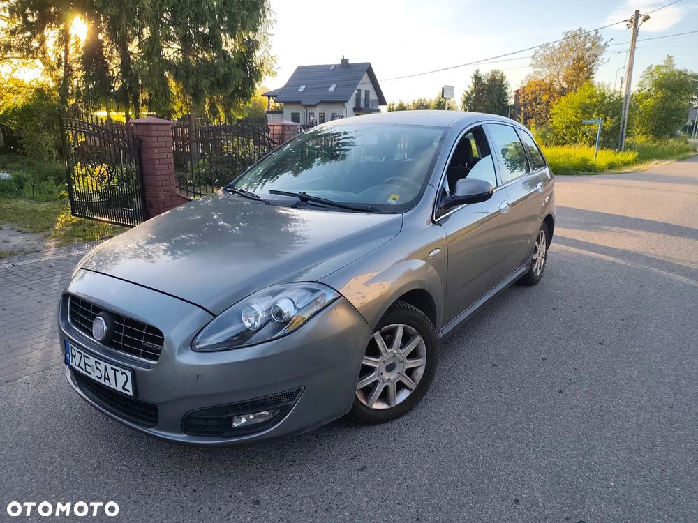 Fiat Croma 1.9 JTD Active - 1