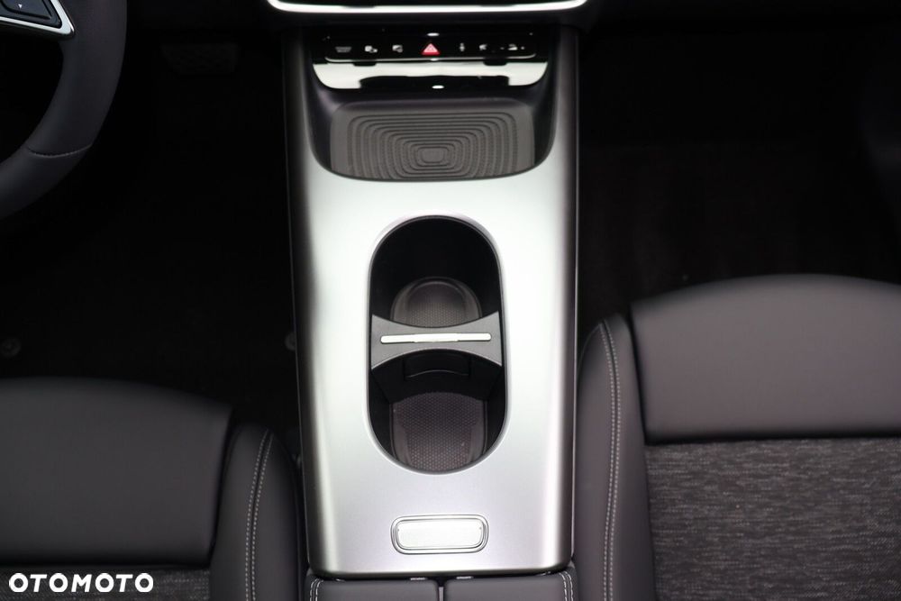 Mercedes-Benz GLB - 18