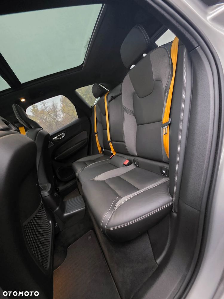 Volvo XC 60 T8 Plug-In Hybrid AWD Polestar Engineered - 9