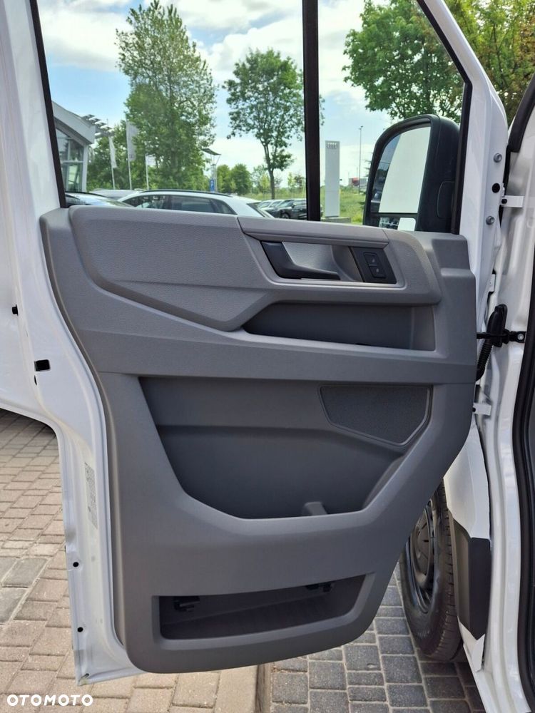 Volkswagen Crafter - 13