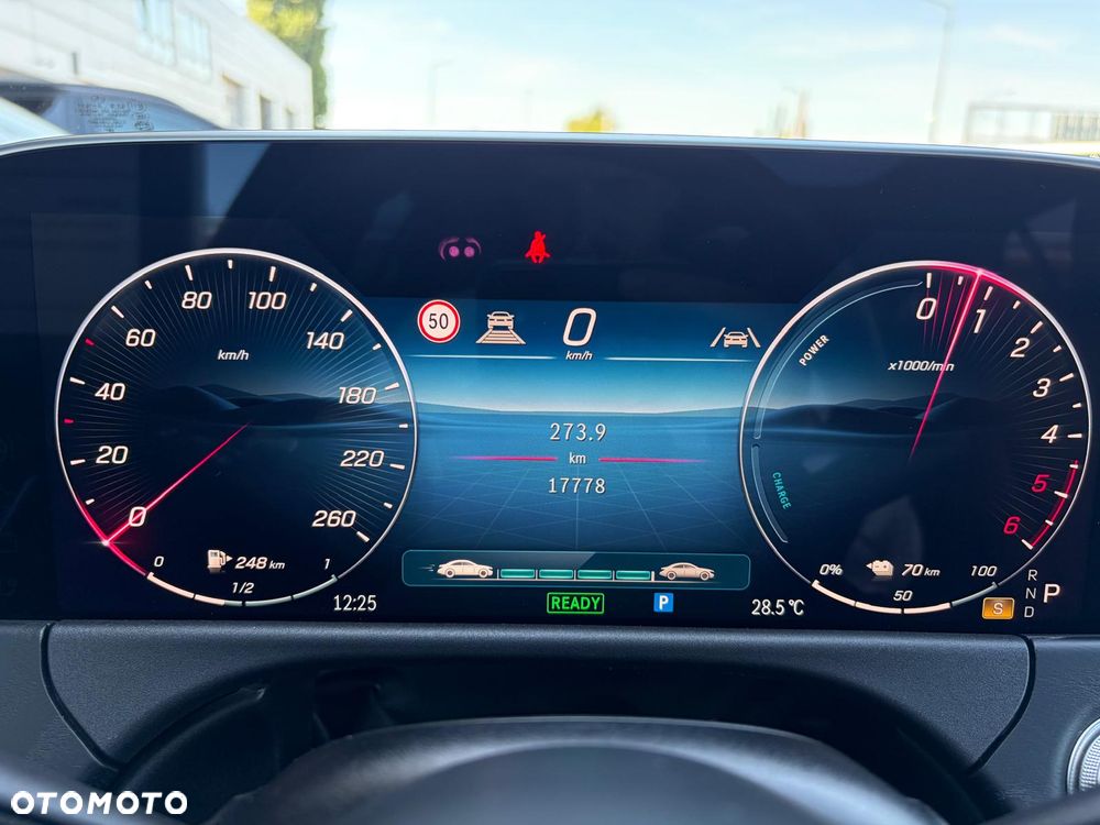 Mercedes-Benz Klasa E 300 de PHEV 4-Matic AMG 9G-Tronic - 35
