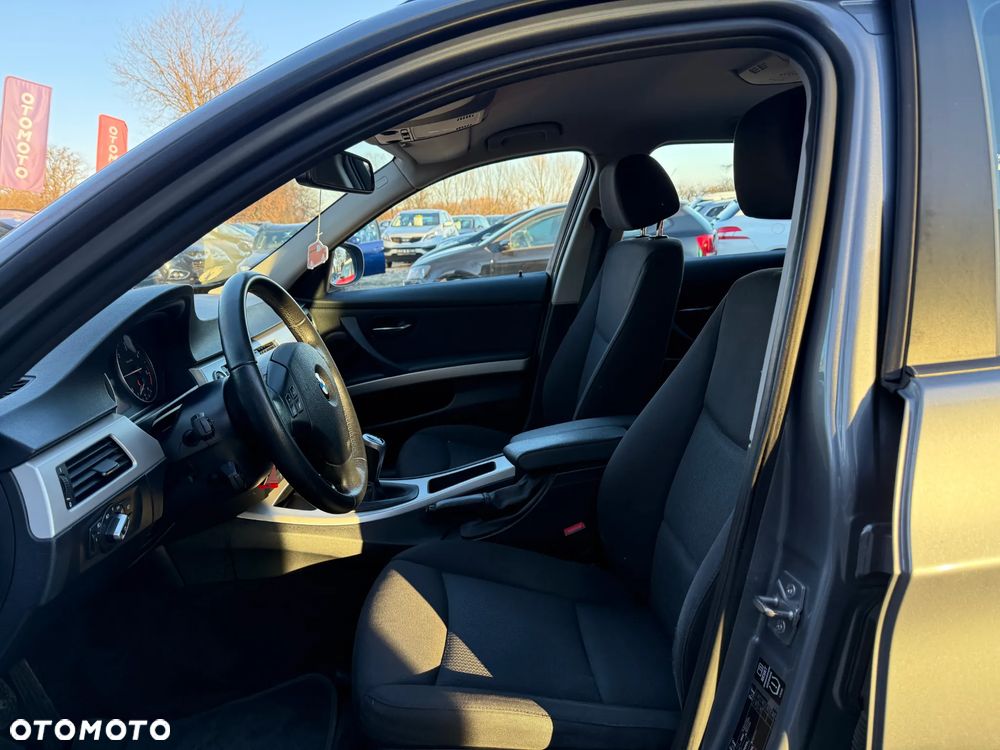 BMW Seria 3 - 19