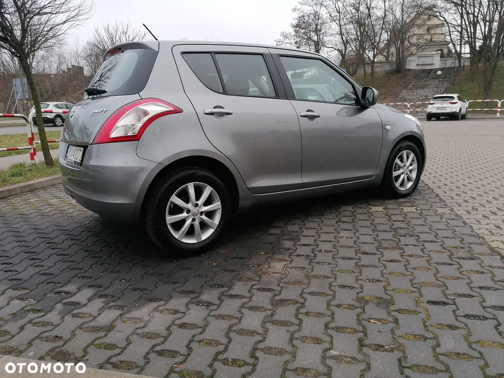 Suzuki Swift - 9