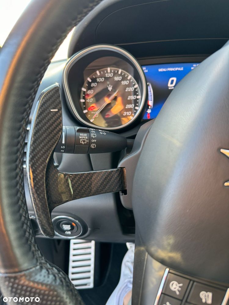 Maserati Levante S - 15