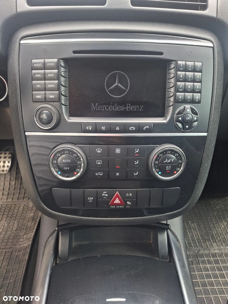 Mercedes-Benz Klasa R 320 CDI 4-Matic - 21