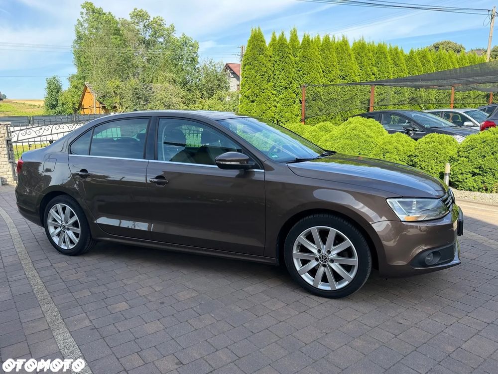 Volkswagen Jetta - 14