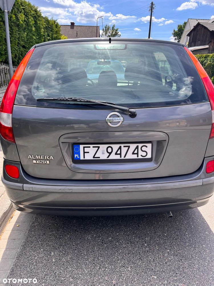 Nissan Almera Tino - 3