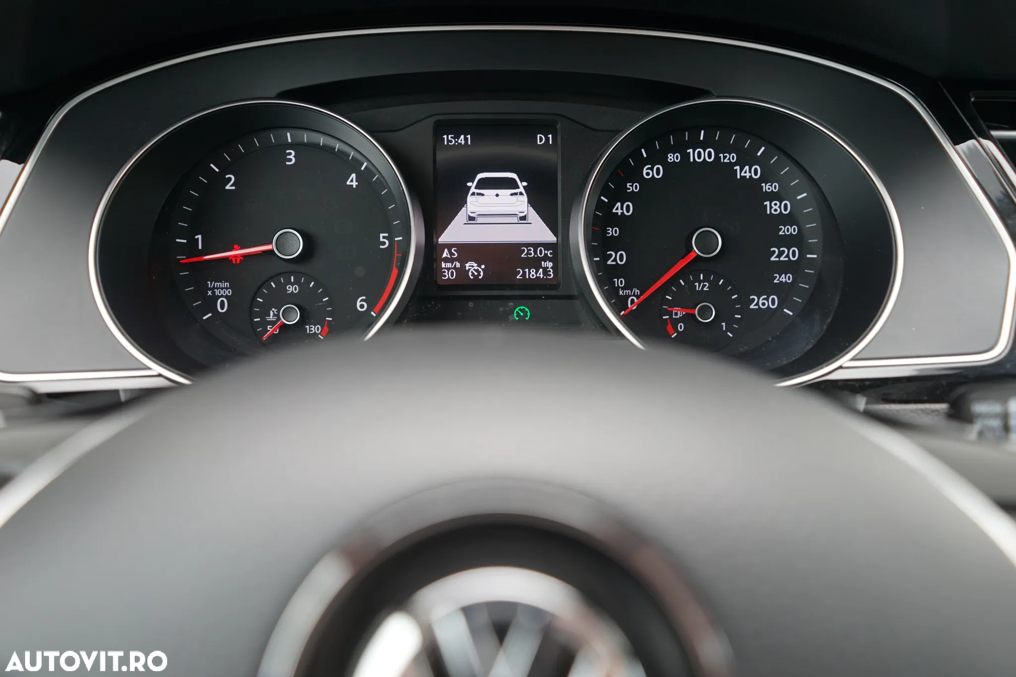 Volkswagen Passat Variant 2.0 TDI DSG Comfortline - 19