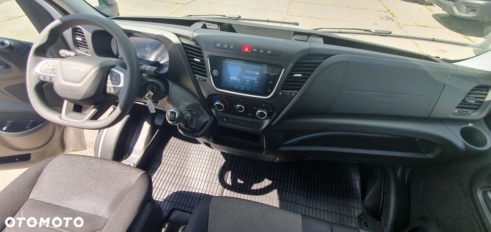 Iveco DOKA - HAK 3500KG - OKAZJA OD RĘKI - 36
