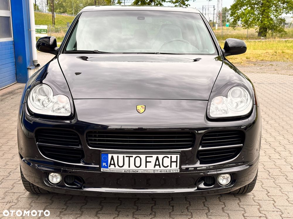Porsche Cayenne Standard - 2