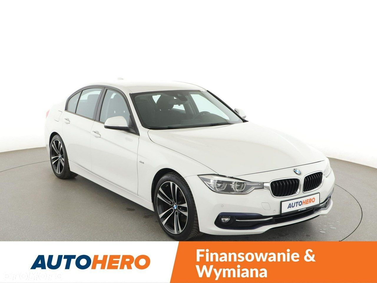 BMW Seria 3 320d Sport Line - 10
