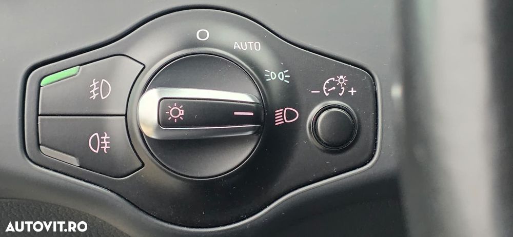 Audi A1 Sportback 2.0 TDI Stronic Ambition - 17
