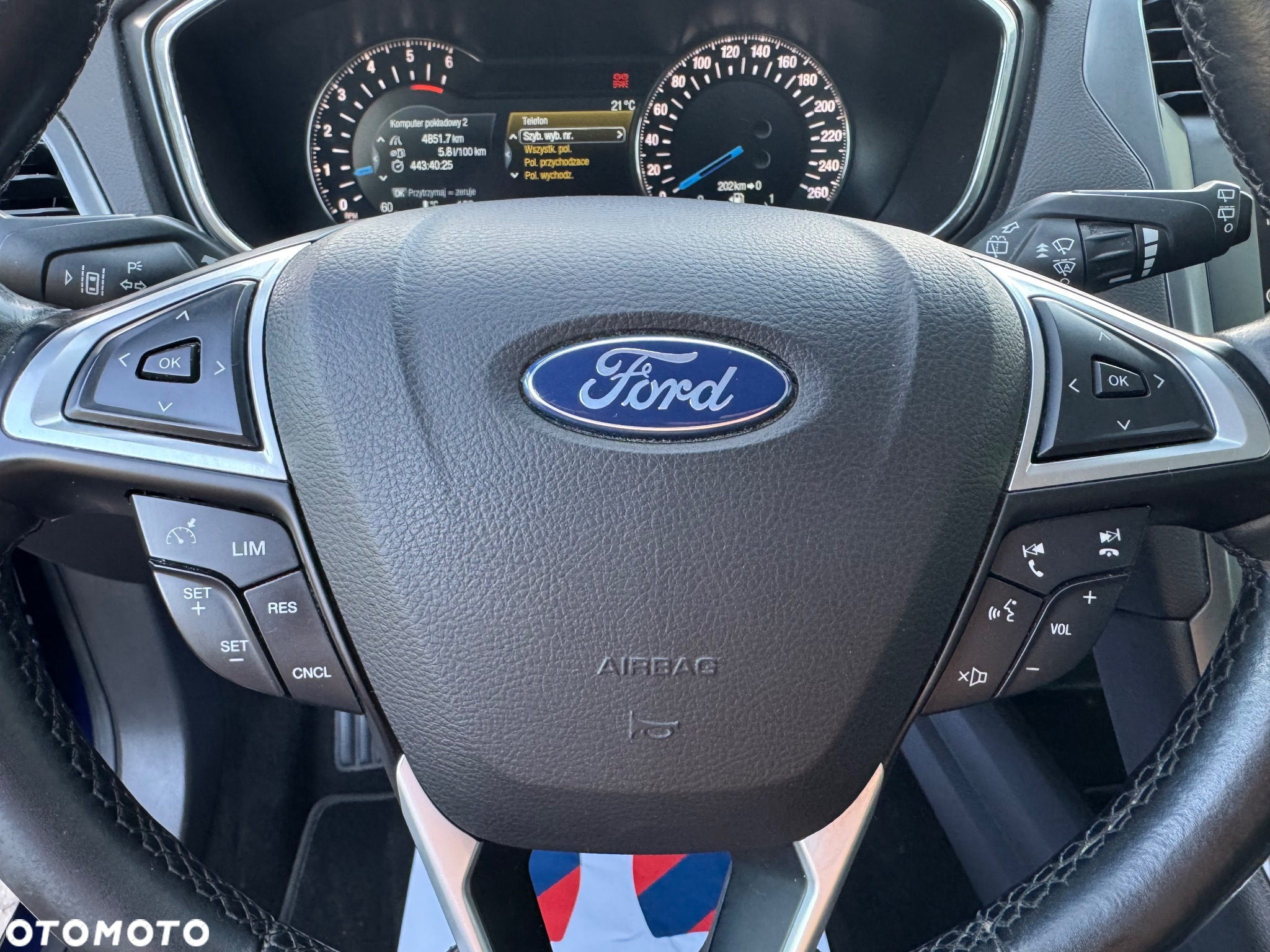 Ford Mondeo 2.0 TDCi Start-Stopp Titanium - 34