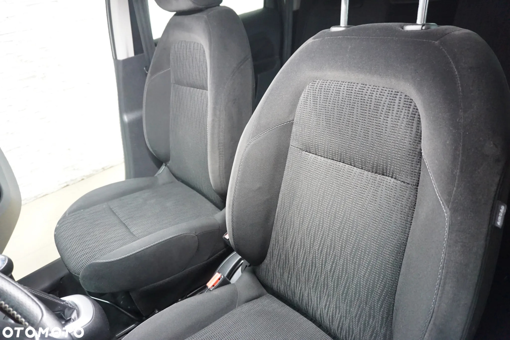 Citroën C3 Picasso 1.4i Exclusive - 19