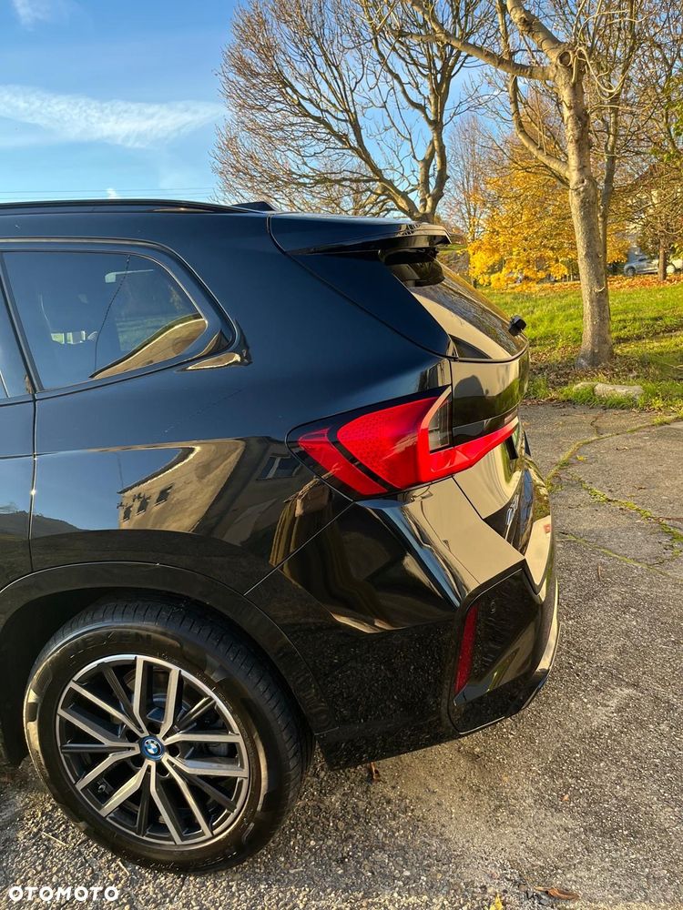 BMW iX1 xDrive30 66.5kWh M Sport - 4