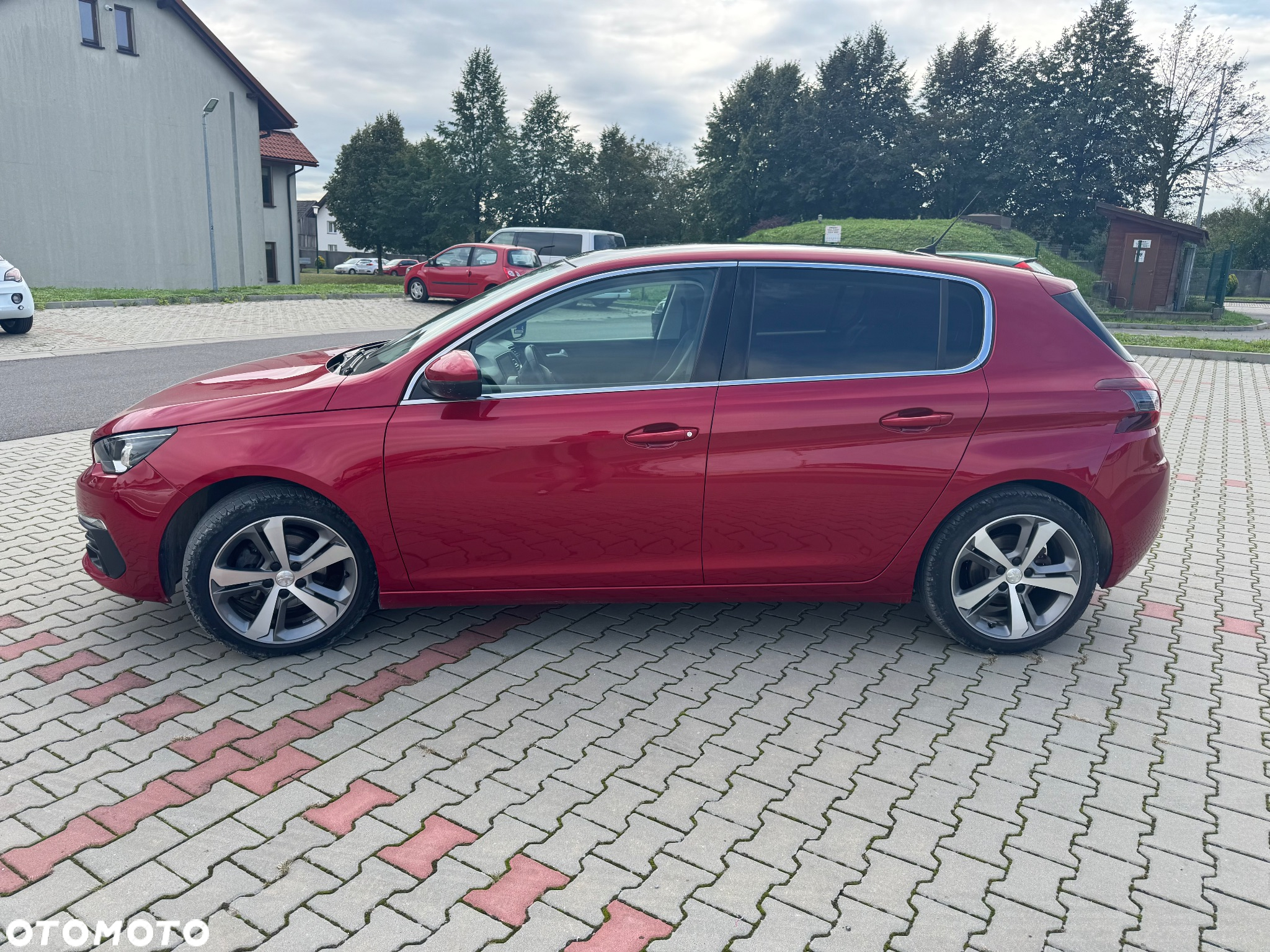 Peugeot 308 1.5 BlueHDi Allure S&S - 6