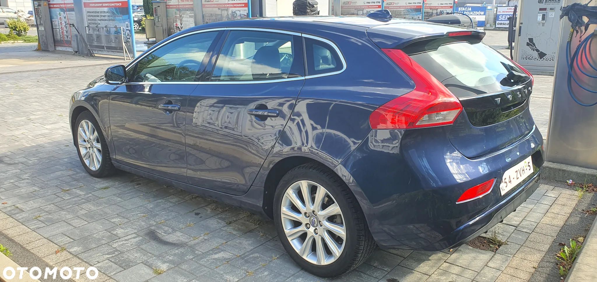 Volvo V40 D2 Summum - 1
