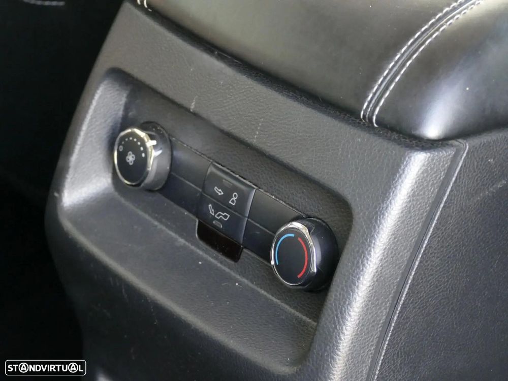 Ford S-Max 2.0 TDCi Vignale Powershift - 35