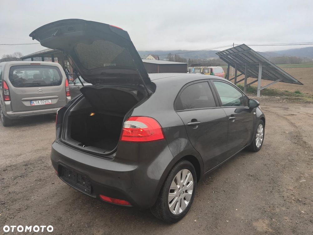 Kia Rio 1.2 Dream-Team Edition - 8