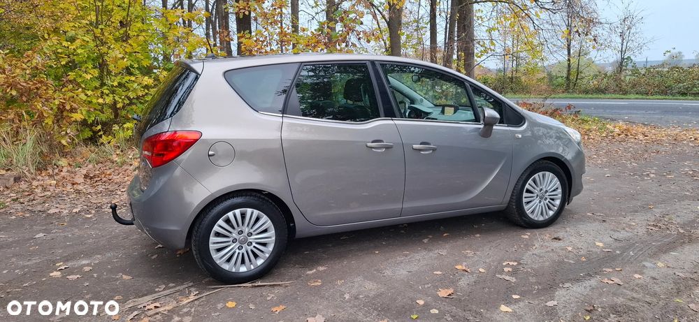 Opel Meriva - 12