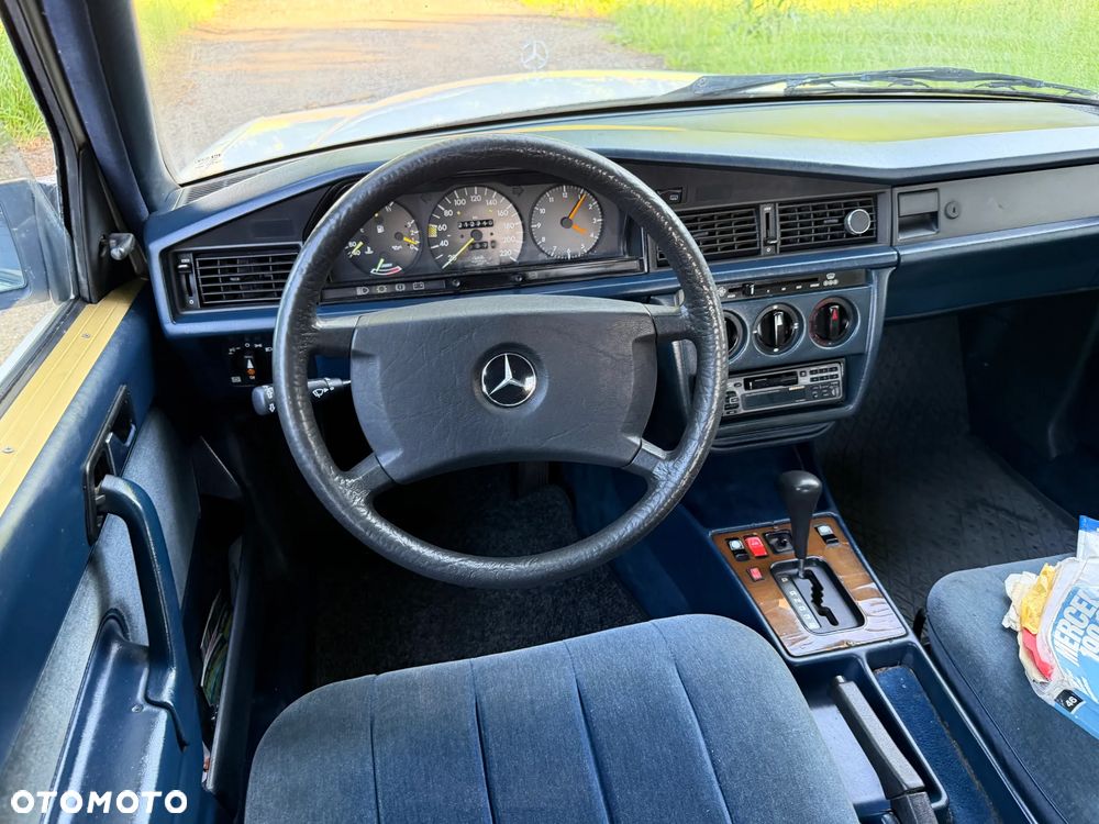 Mercedes-Benz W201 (190) - 20