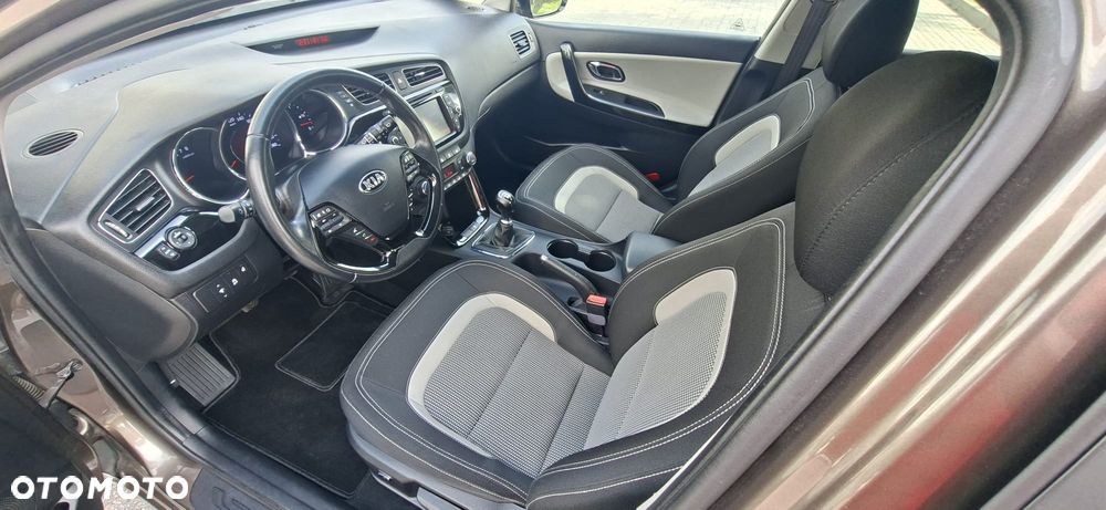 Kia Ceed 1.6 GDI L - 7