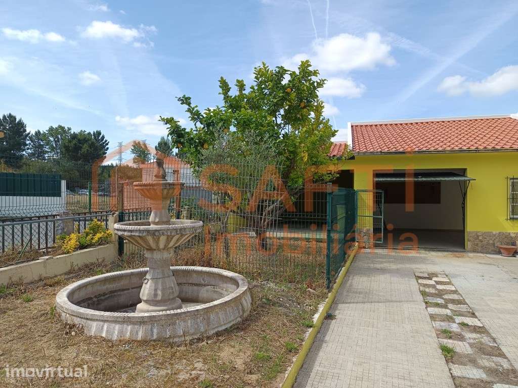 Moradia T6 nas Fontainhas - Santarém | Espaço, Conforto e Tranquili... - Grande imagem: 2/37