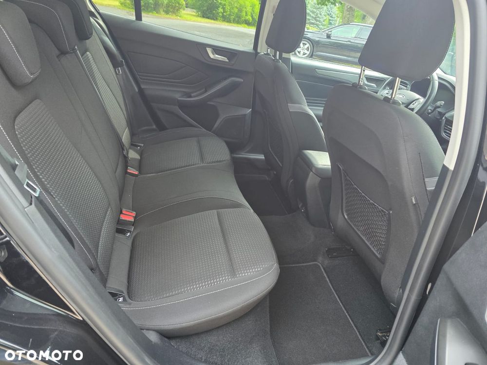 Ford Focus 1.5 EcoBlue Start-Stopp-System COOL&CONNECT - 24