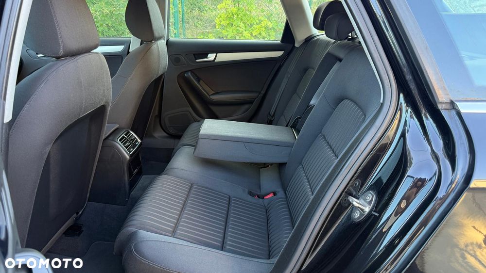 Audi A4 Avant 2.0 TDI - 23