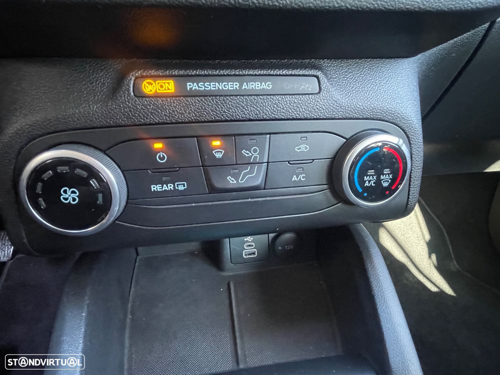 Ford Focus SW 1.5 EcoBlue S&S TITANIUM - 10