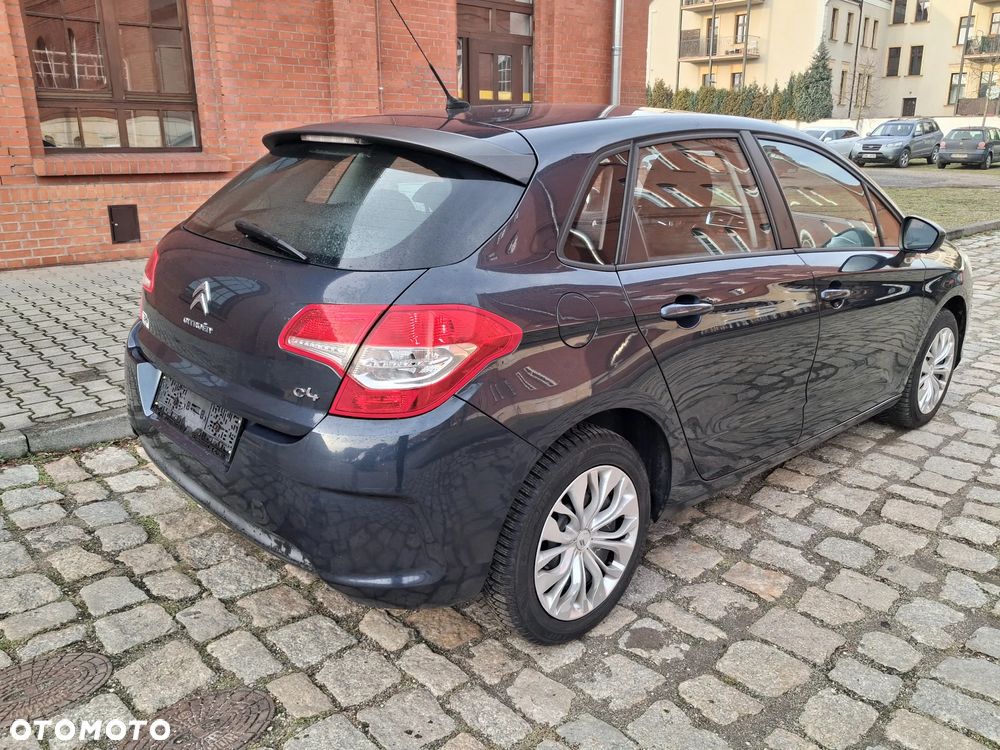 Citroën C4 HDi 90 Attraction - 8