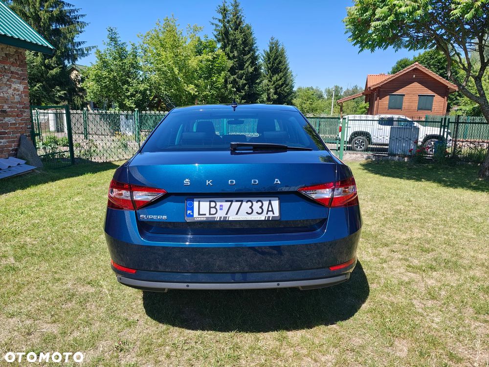 Skoda Superb 2.0 TSI Ambition DSG - 15