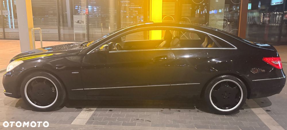 Mercedes-Benz Klasa E 250 CGI BlueEffICIENCY - 20