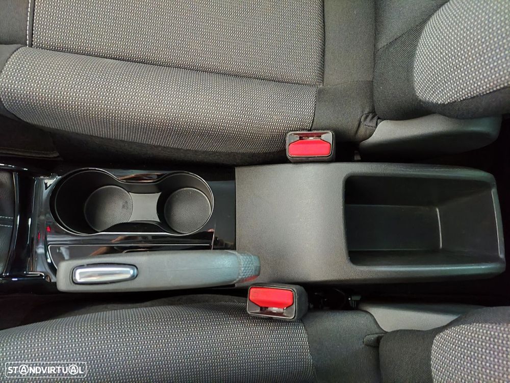 Citroën C3 Aircross 1.2 PureTech Plus - 26