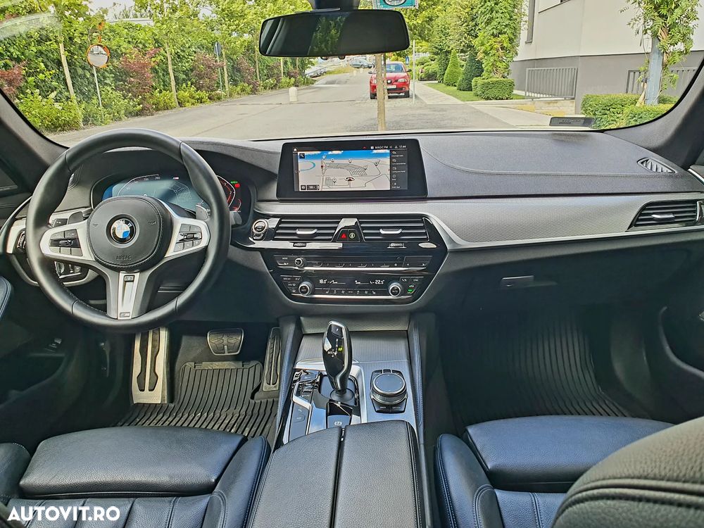 BMW Seria 5 520d AT - 10