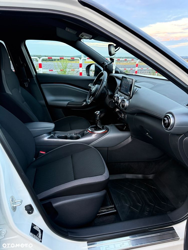 Nissan Juke 1.0 DIG-T N-Connecta - 34