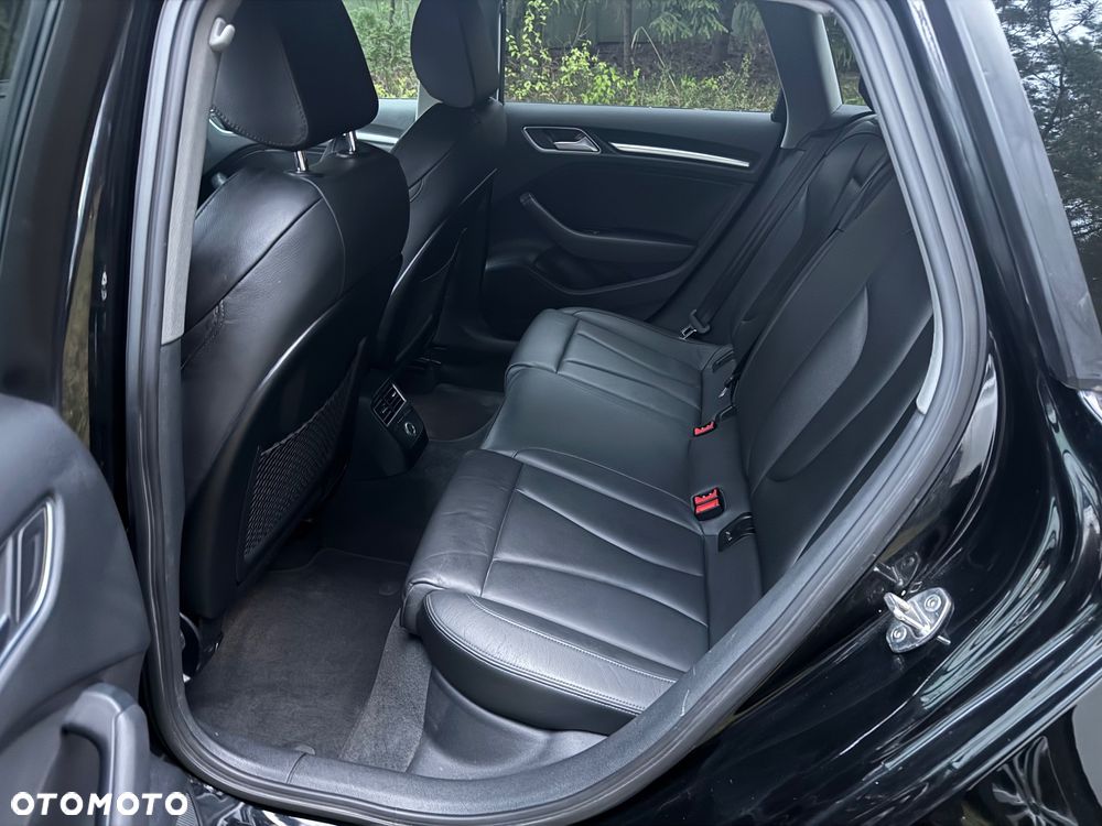 Audi A3 Sportback - 15