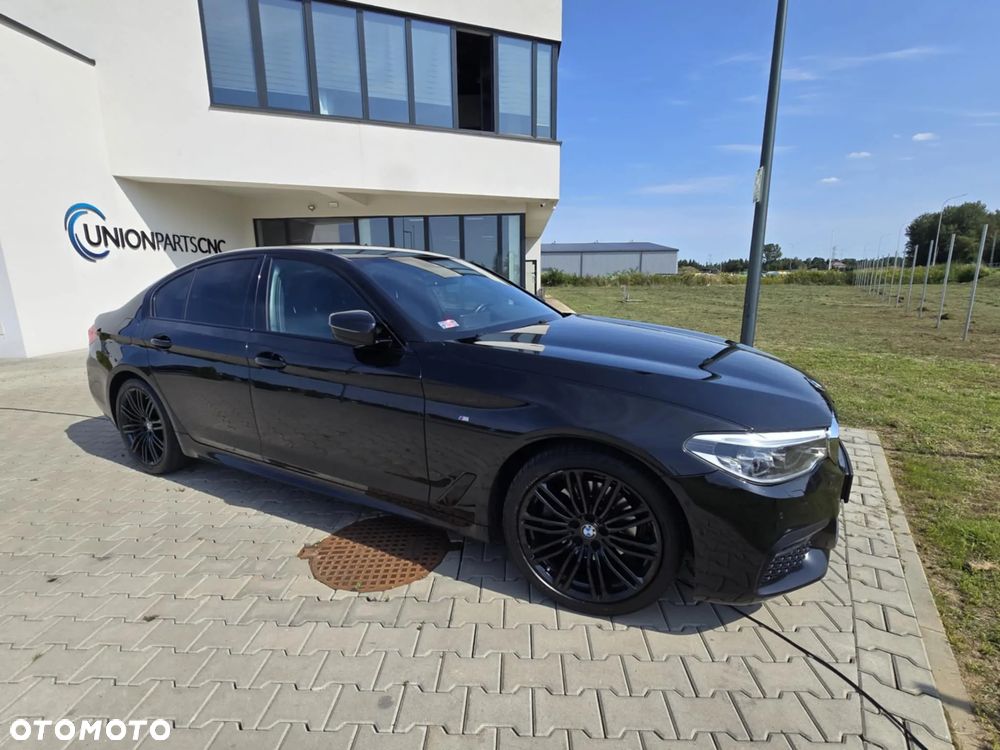 BMW Seria 5 520d xDrive M Sport sport - 12