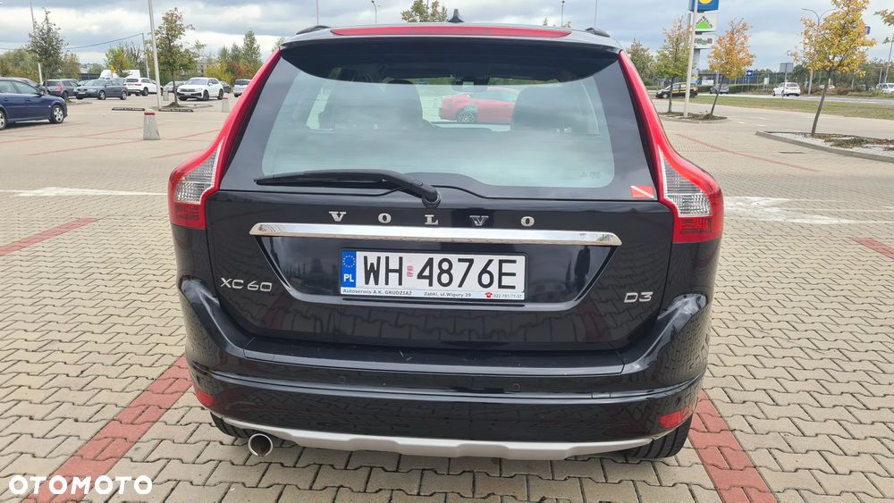 Volvo XC 60 D3 Drive-E Momentum - 4